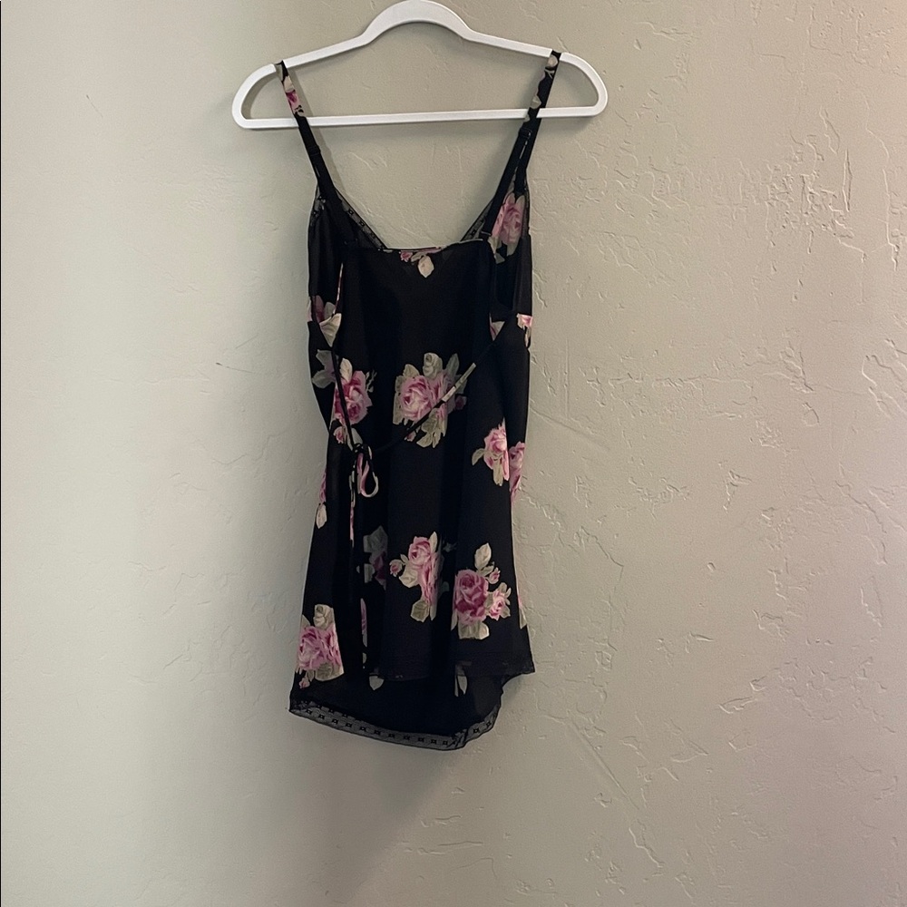 Oscar de la Renta Robe & Nightie - Picture 8 of 8
